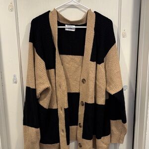 Old Navy Black and Tan Knit Cardigan